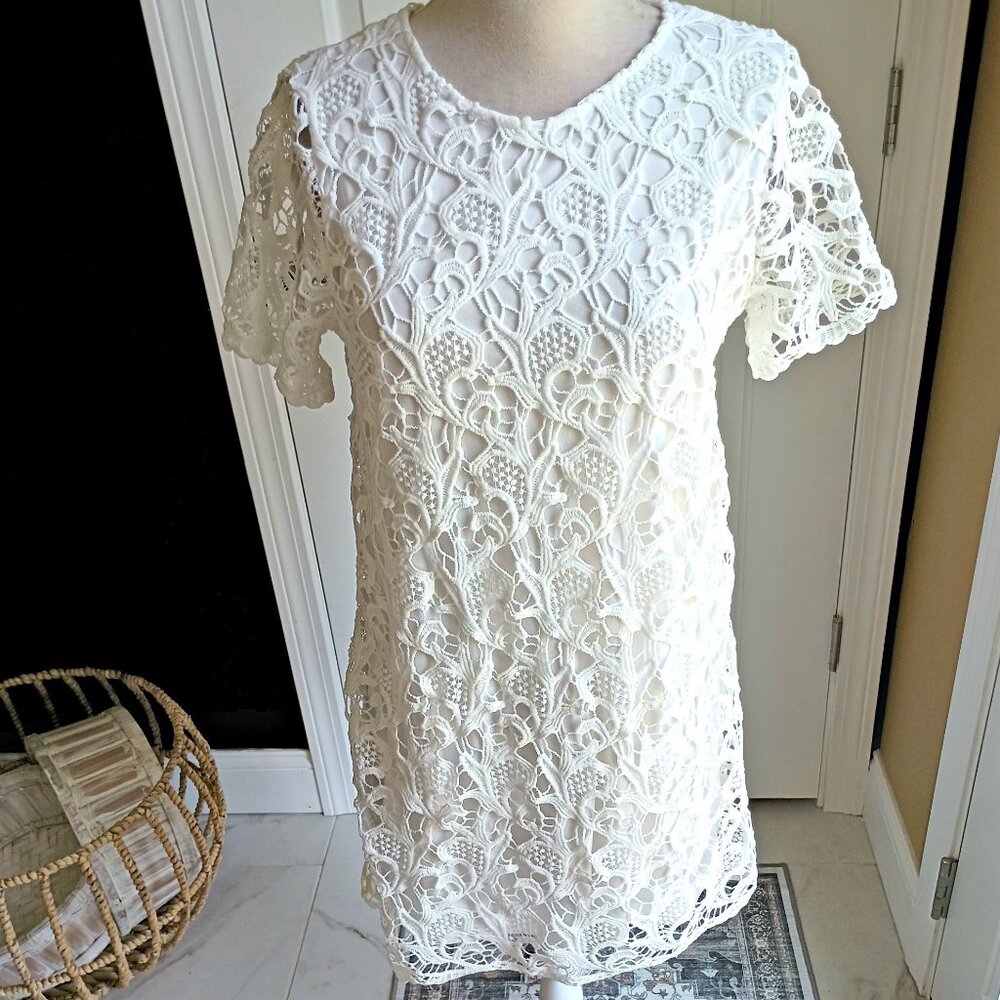NEW! BOUTIQUE SHE & SKY WHITE LACE DRESS - Picture 2 of 5